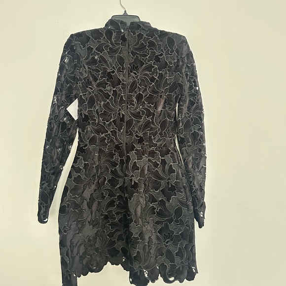 NADINE MERABI Lydia Long Sleeve Lace Overlay Cocktail Minidress - Picture 9 of 9
